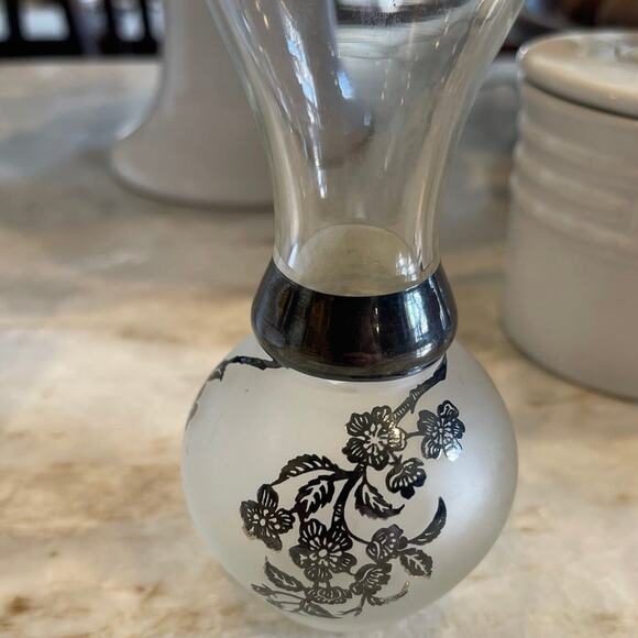 Antique Rockwell Silver Co. Flower Overlay Glass Vase 5" Sterling Silver - Picture 4 of 8